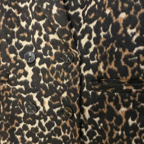 Leopard print blazer and skirt - Picture 3 of 5